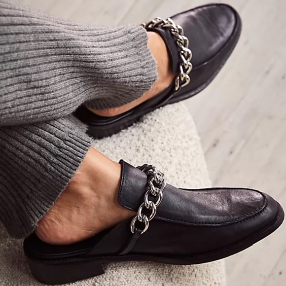 Free People Shoes - Free People Black Leather Vida Mules Chain-Detail Mule Loafers Women’s Size 9.5